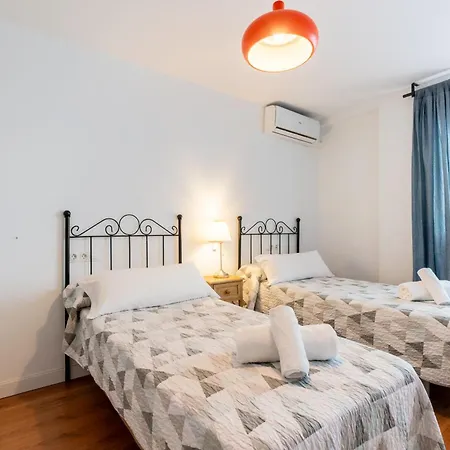 Apartment Sn Parking Incluido 4bd 2bth Excelente Ubicacion Seville
